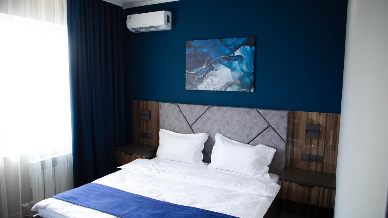 Hotel Zodiac à Atyraū Extérieur photo