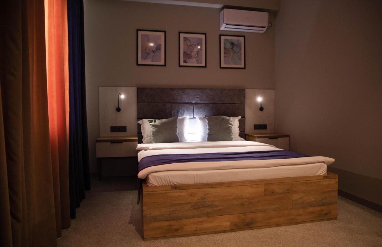 Hotel Zodiac à Atyraū Extérieur photo