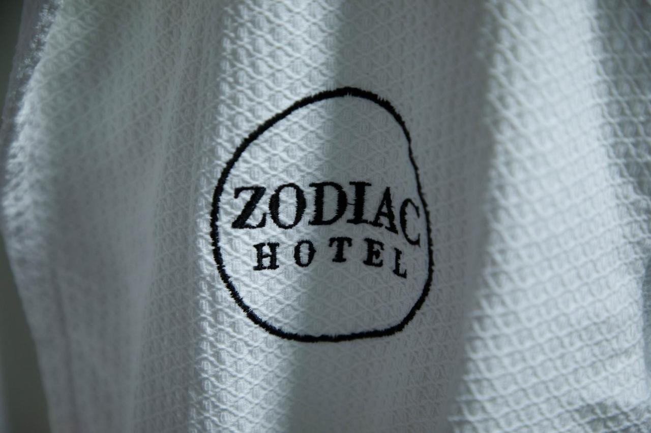 Hotel Zodiac à Atyraū Extérieur photo